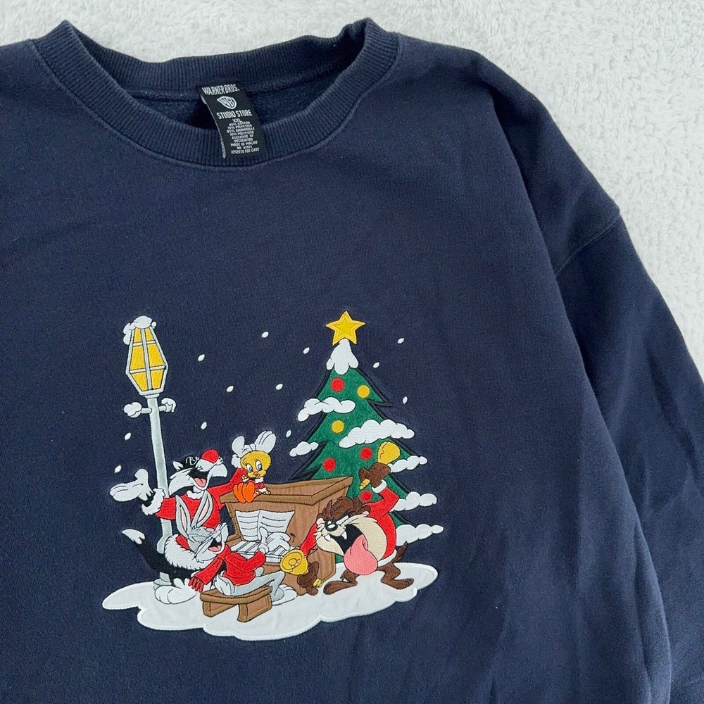 vintage LOONEY TUNES CHRISTMAS EMBROIDERED CREWNECK SWEATSHIRT XL taz bugs bunny